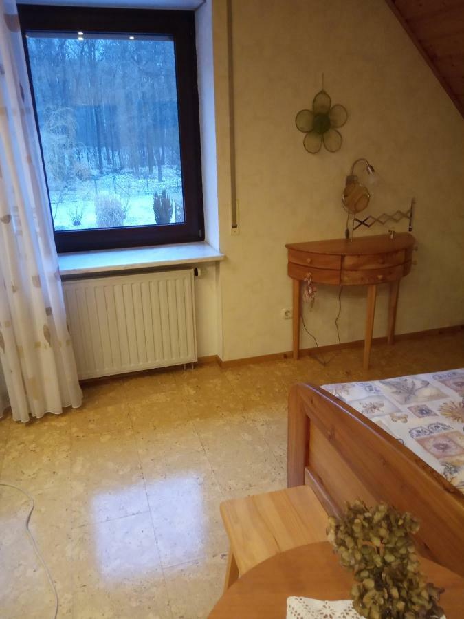 Kwatery Przy A4 Dabrowa Boleslawiecka Exterior foto